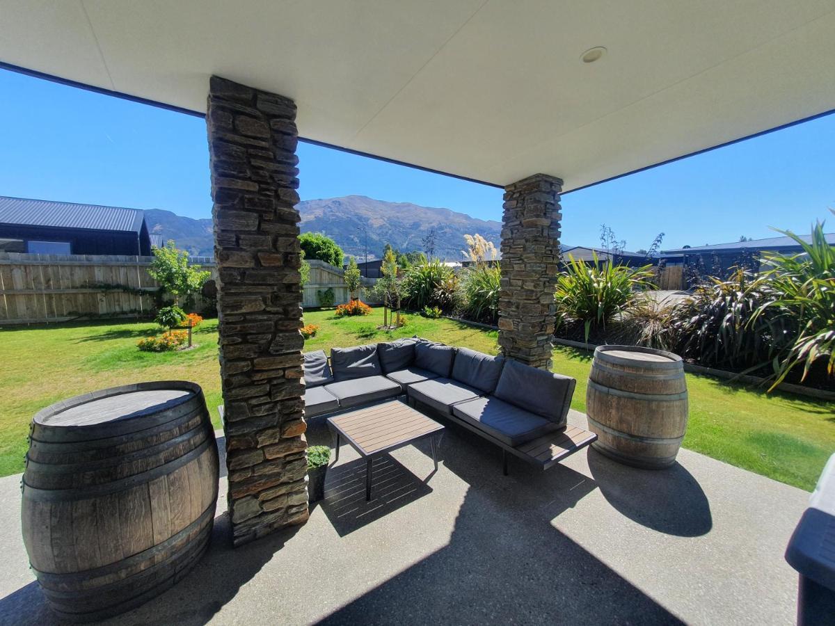 Hawea Heaven: Superking Beds + Hot Tub + Mountain Wanaka Exterior foto