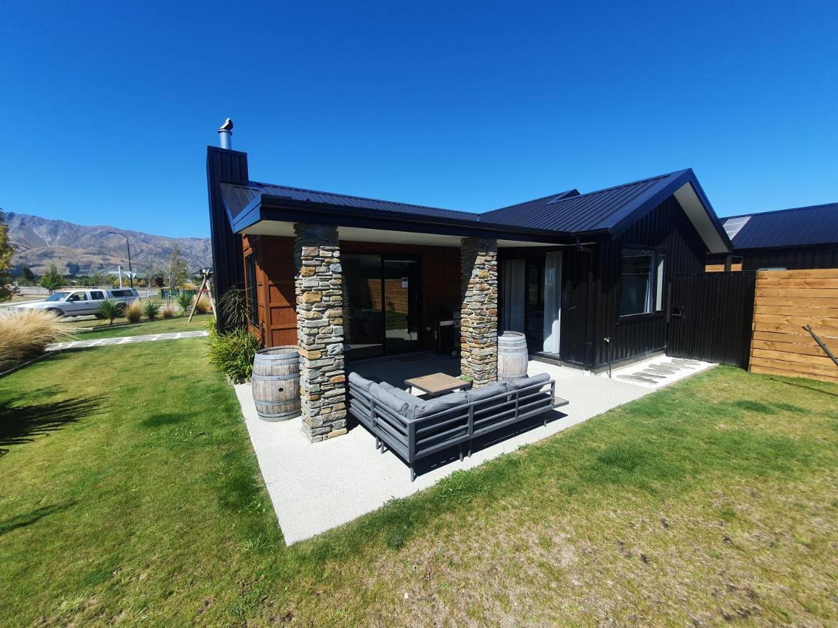 Hawea Heaven: Superking Beds + Hot Tub + Mountain Wanaka Exterior foto